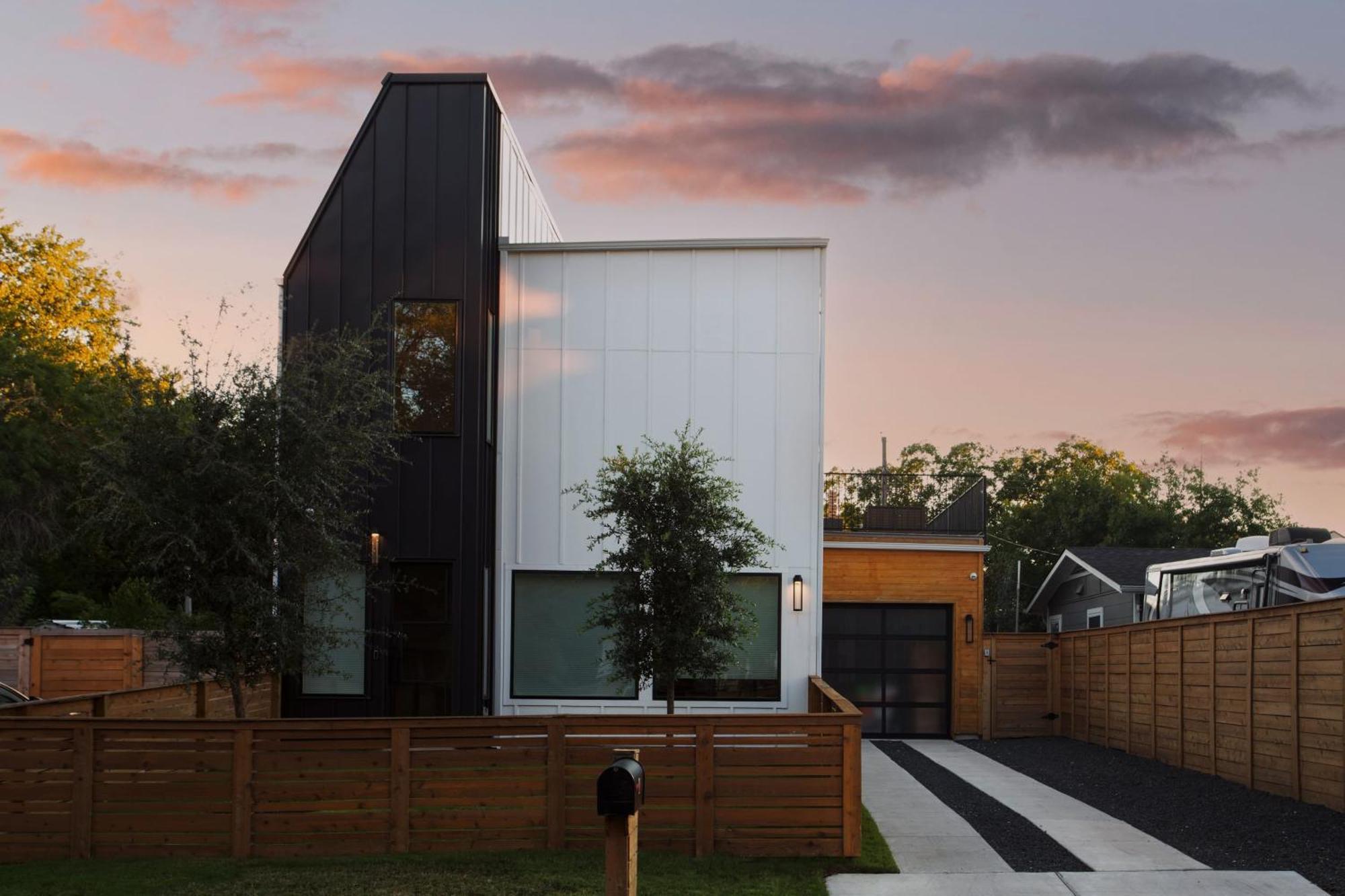 Melody By Avantstay Peloton Included Sleek Home Austin Extérieur photo